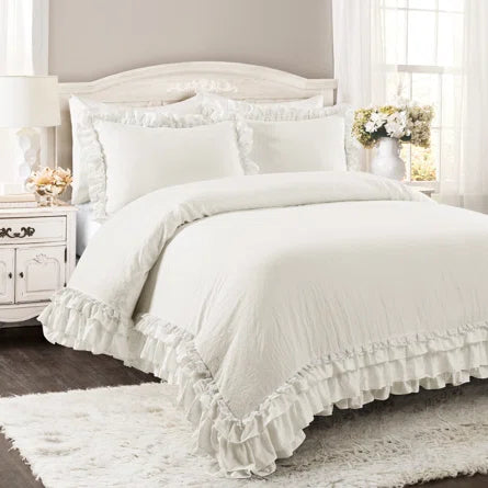 comforter with ruffle dorm
