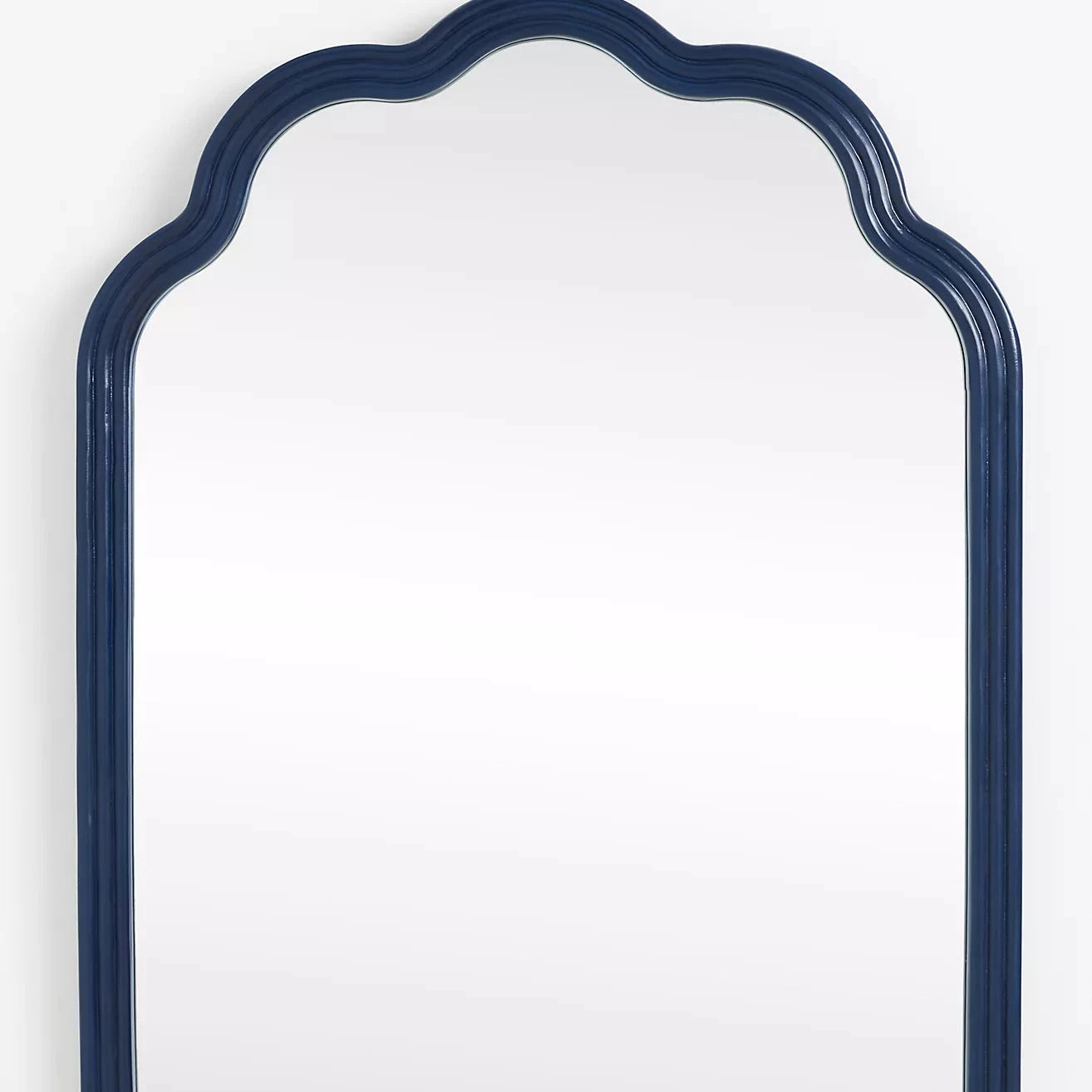 blue mirror dorm 