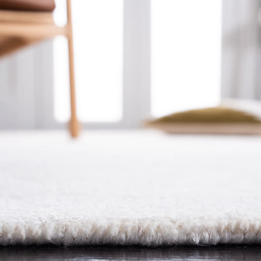 white rug dorm 