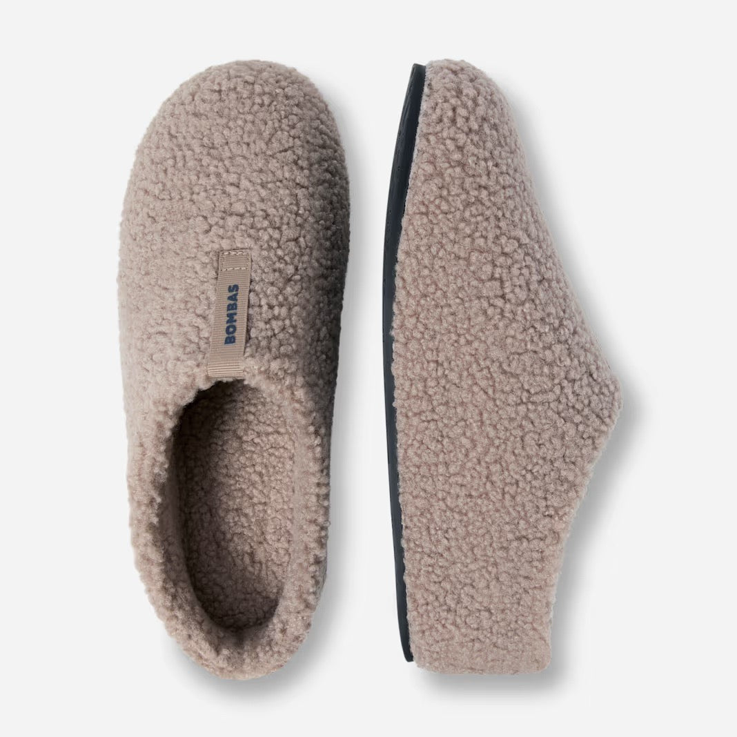 College slippers for guys