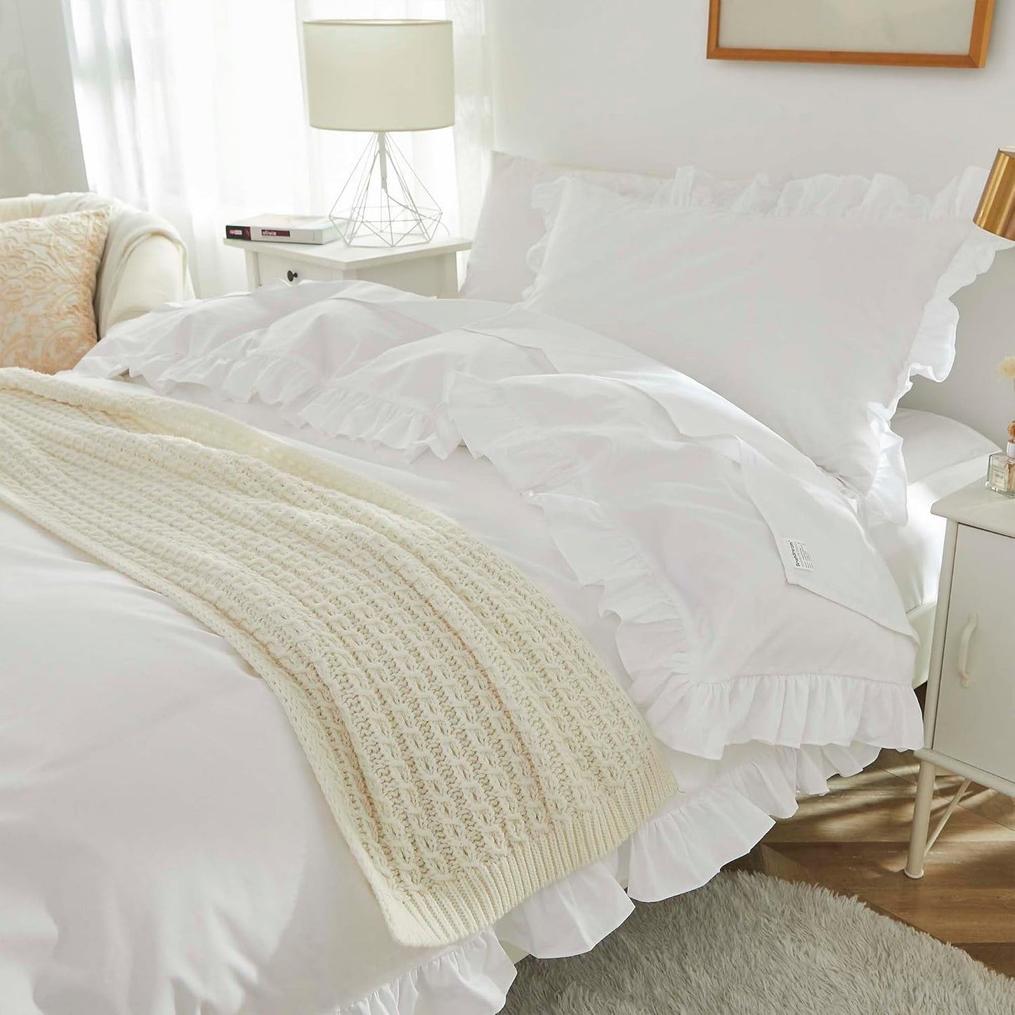 DUVET COVER: Ruffle Duvet Cover
